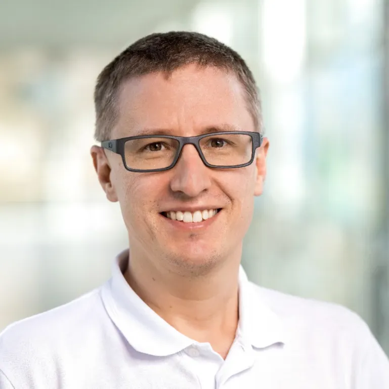 Robert Schmitt